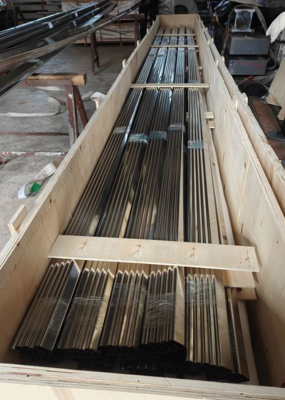 Balok struktural aluminium yang dirawat secara termal yang dirancang untuk menahan tekanan tinggi dan kondisi beban dalam kerangka struktural