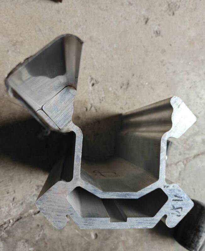 Profil Ekstrusi Aluminium Paduan Aluminium 7005 Panjang 4800MM untuk Balok Umpan Rig Pengeboran Batu Hidrolik