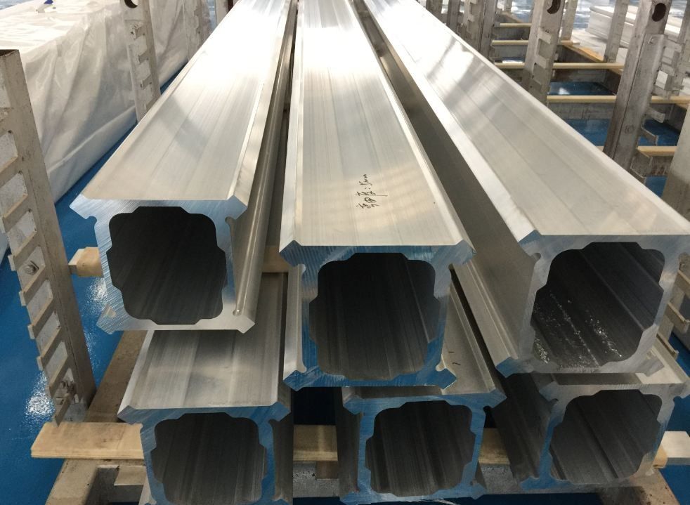 Industri Pertambangan Aluminium Extrusion Pipe 23 Feet Profil Extrusion Alum